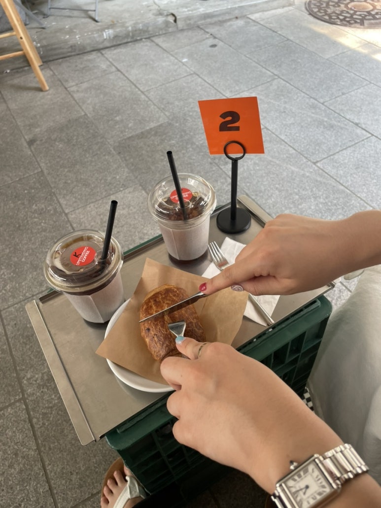 스탠딩커피 이미지