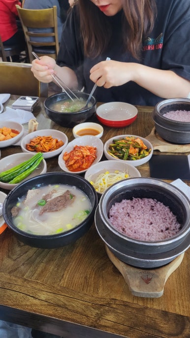 24시돌솥밥설렁탕 이미지