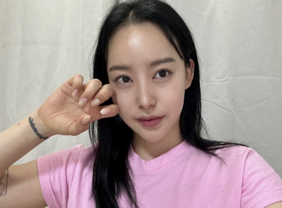 꼬까손네일 이미지