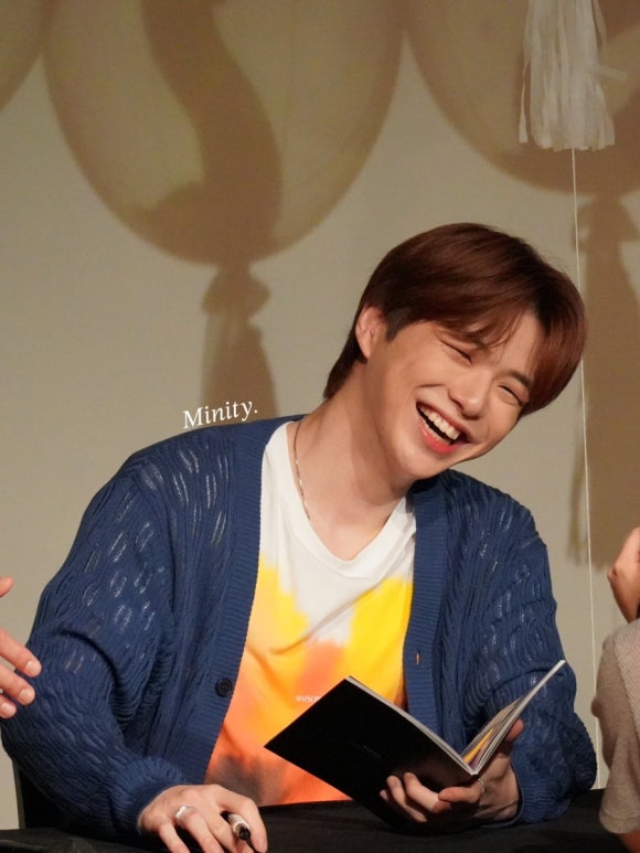 제이제이뮤즈 이미지