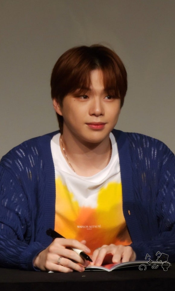 제이제이뮤즈 이미지