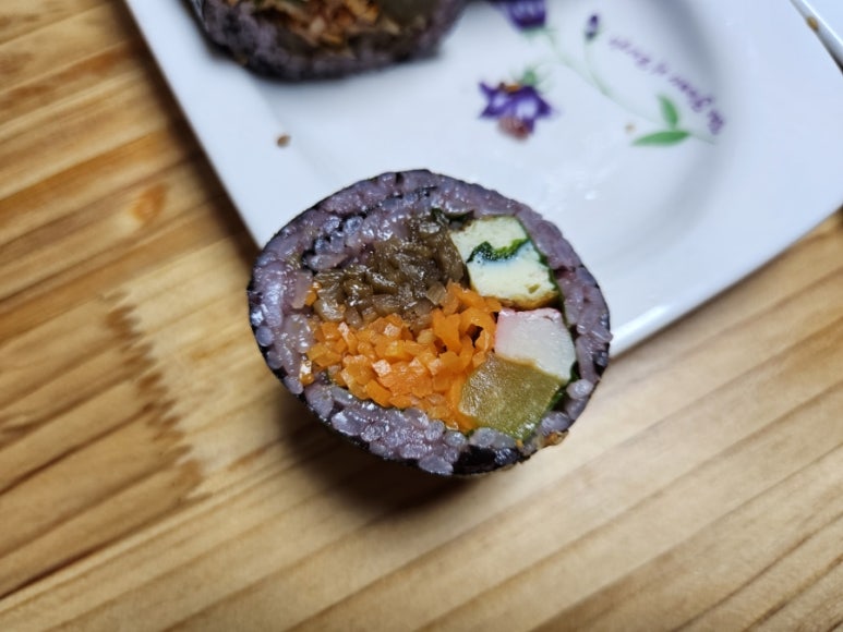 김밥에 마음을 담다 이미지