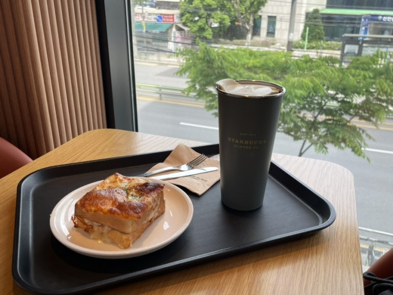 투썸플레이스신정뉴타운점 이미지