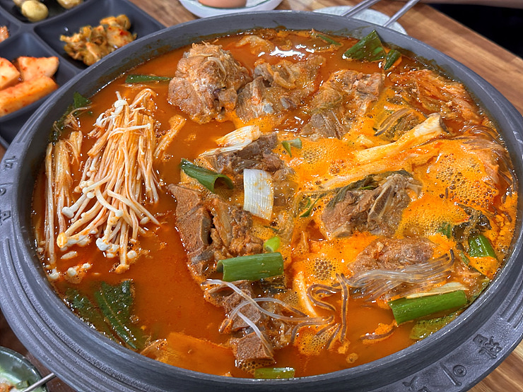 더진한장인국밥 이미지