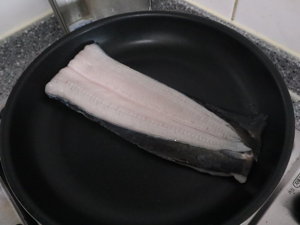 기찬민물장어 이미지