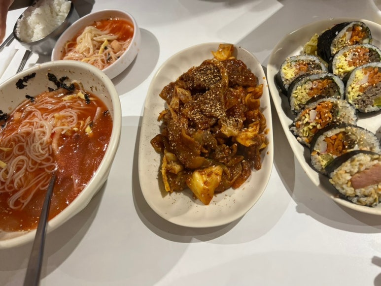 354김밥국수 이미지