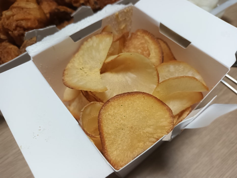 교촌치킨팔용점 이미지