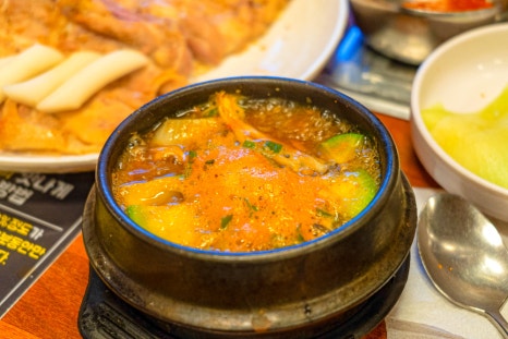 꼬꼬씨 참숯불닭갈비 이미지