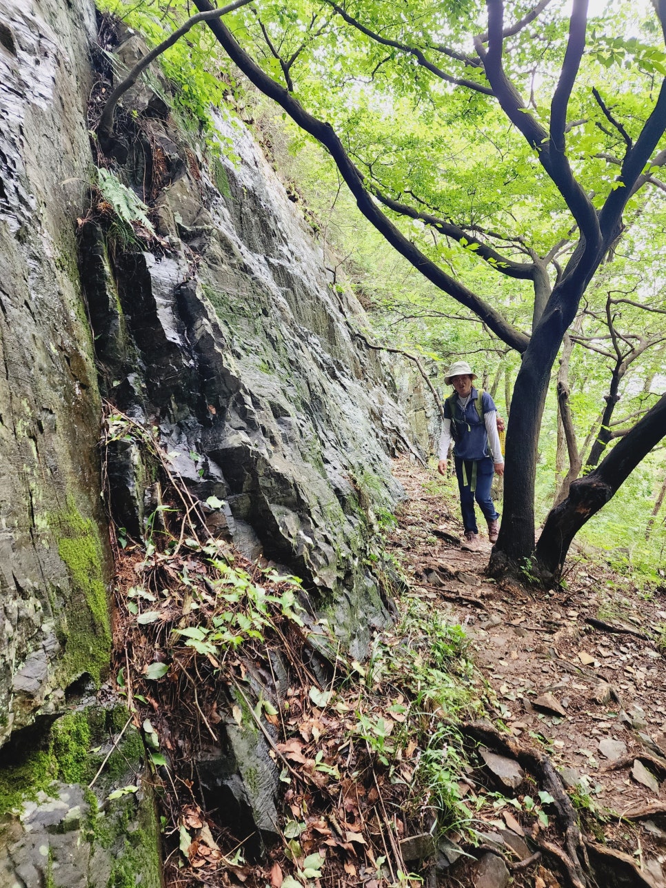 석간수 동굴 이미지