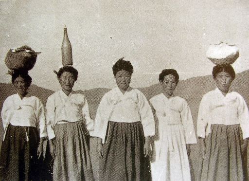 헤세(HESSE) 이미지
