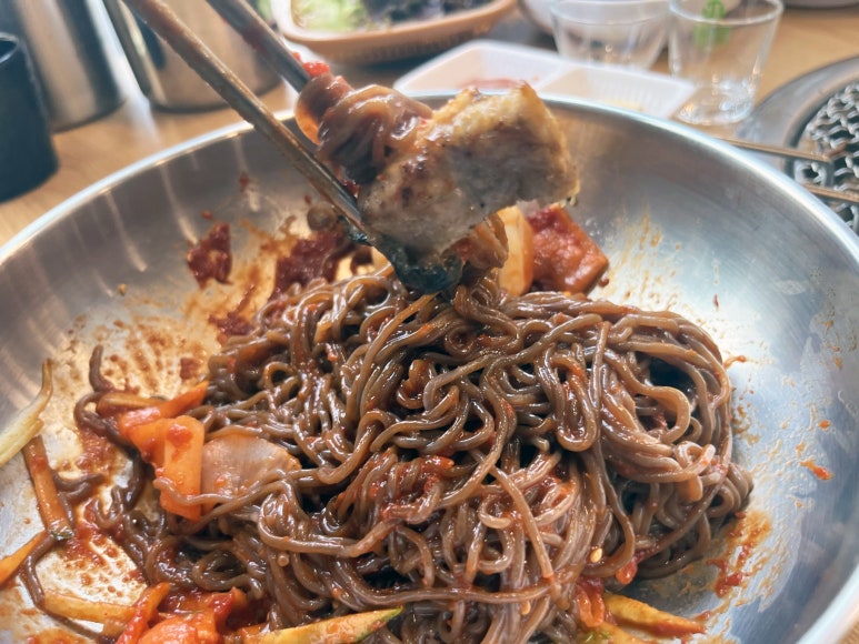 폭풍장어 이미지