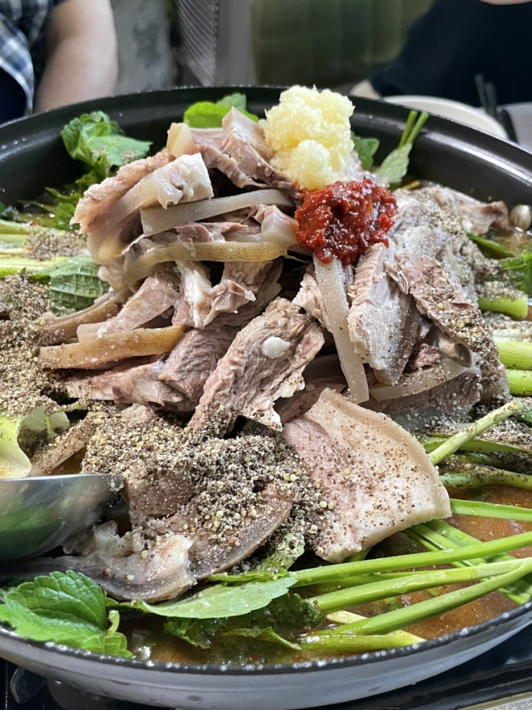 흑염소 토속마을 이미지