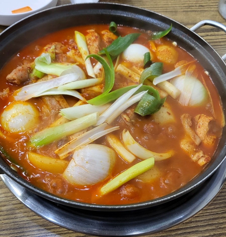 시골집닭한마리 이미지