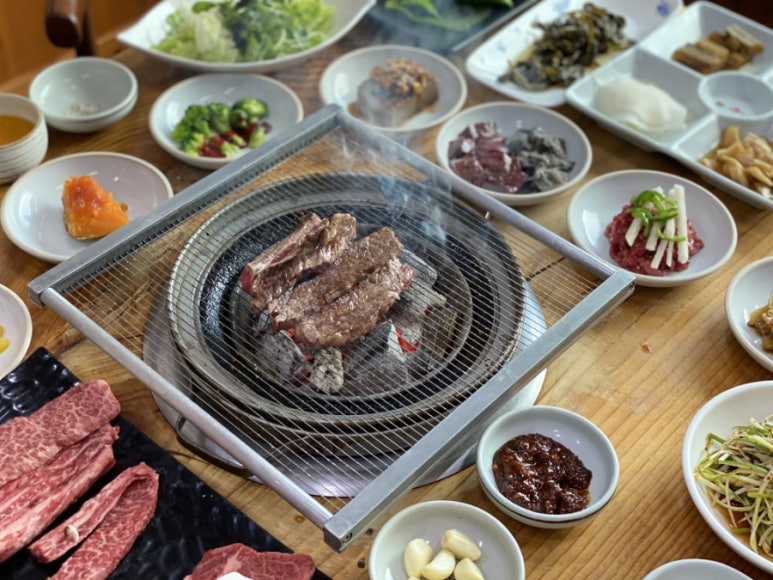 작은한우식당 이미지