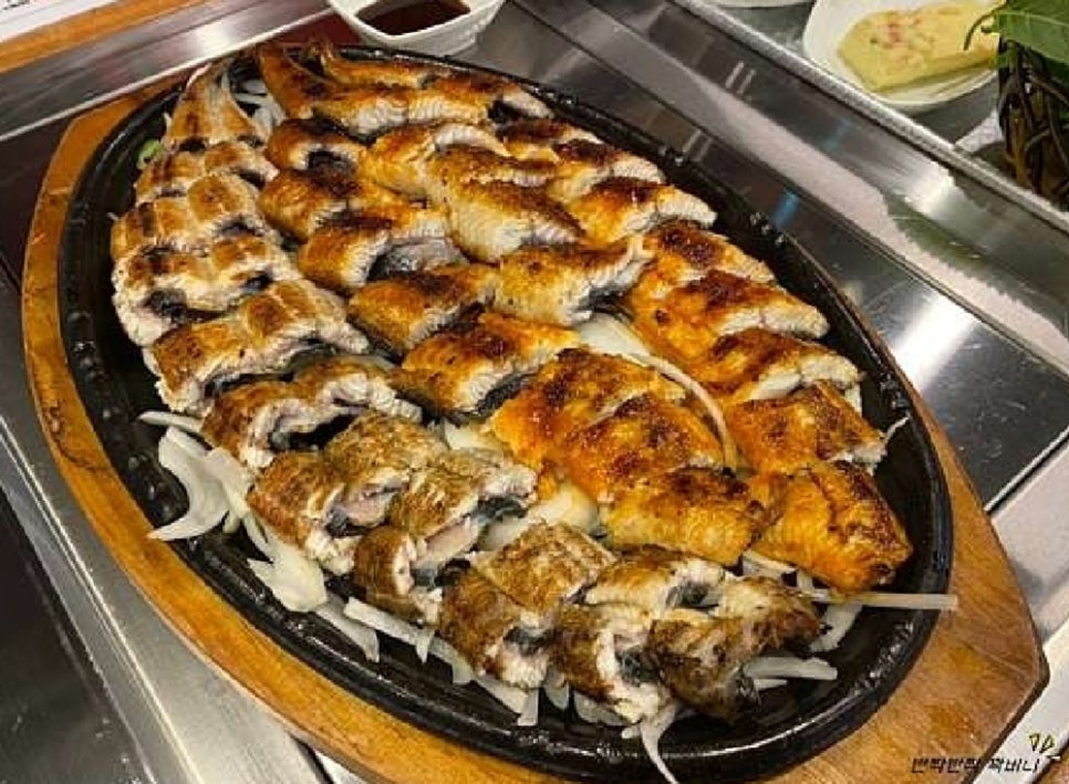 명산민물장어 이미지