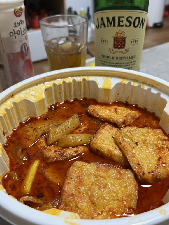 불닭발땡초동대문엽기떡볶이광주 이미지