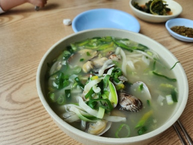 비봉손칼국수 이미지
