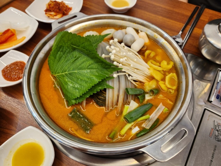 라온감자탕 충무공점 이미지