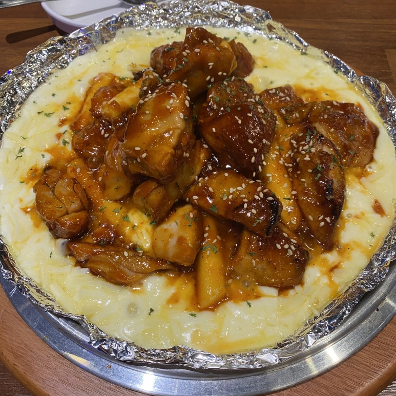 훌랄라참숯바베큐치킨 이미지