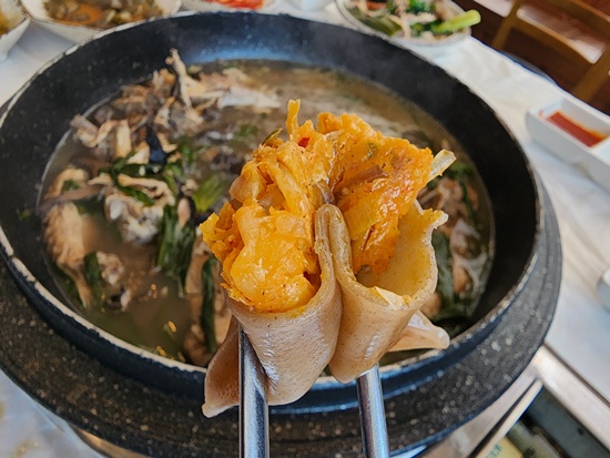 황제능이버섯백숙 이미지