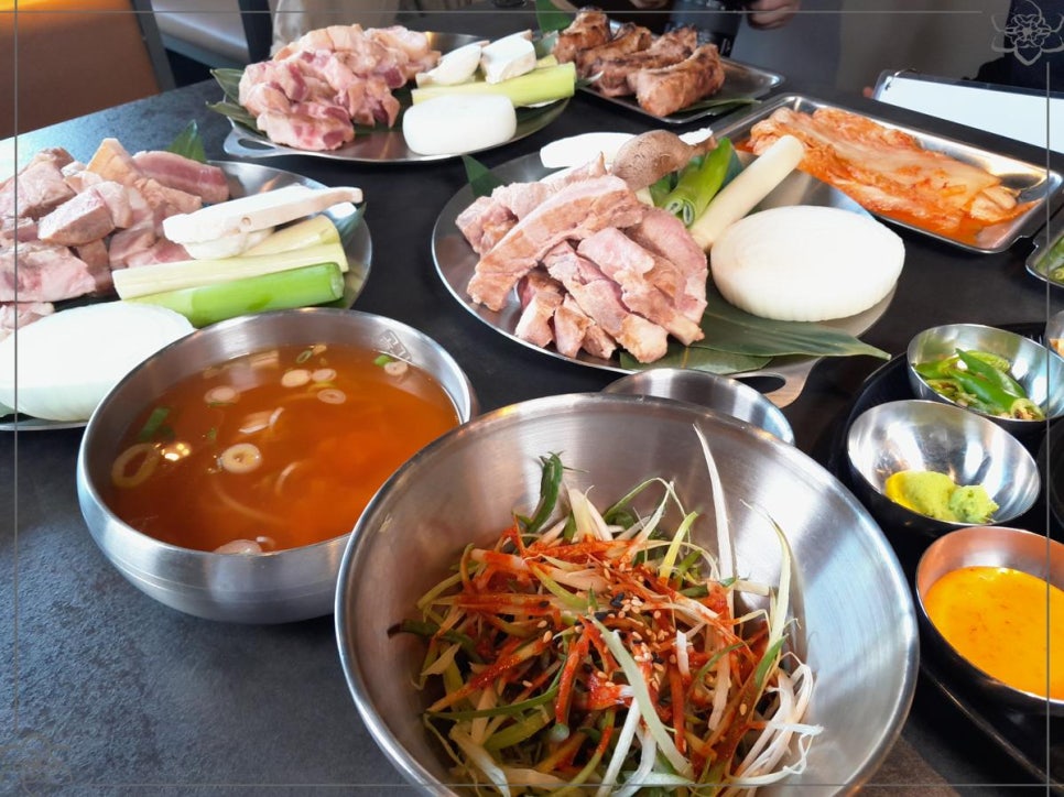 고기뭉치 이미지