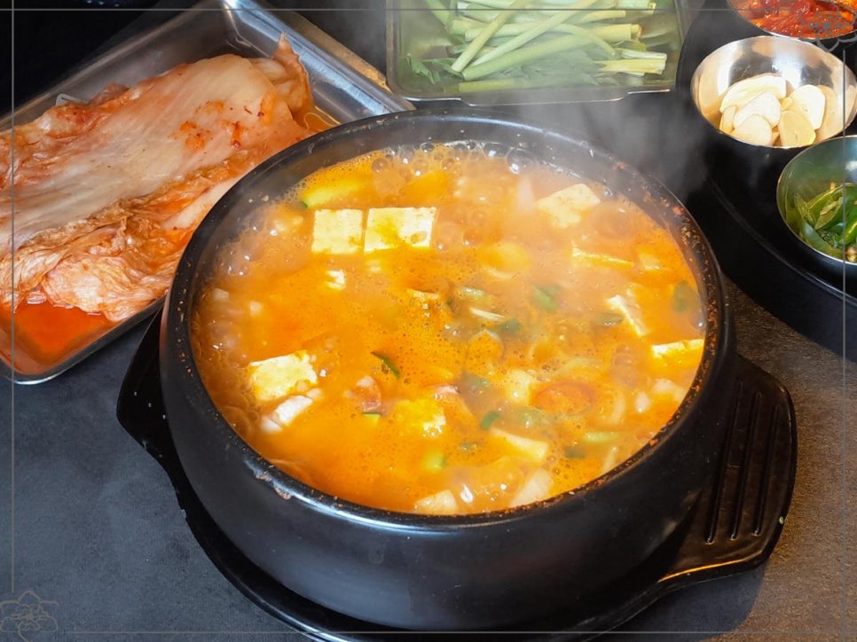 고기뭉치 이미지