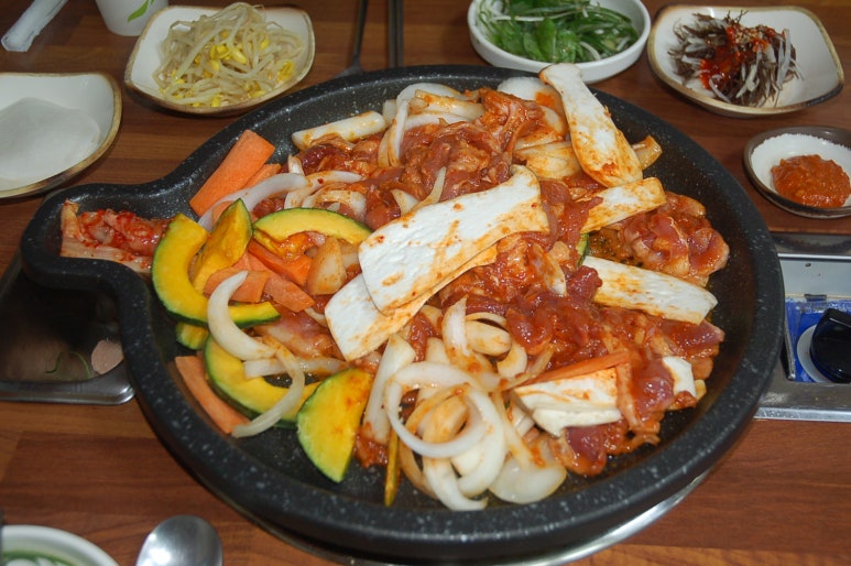 임형섭 생오리전문점 이미지