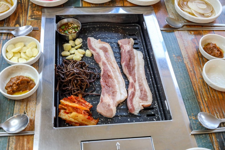 돼지형제 이미지