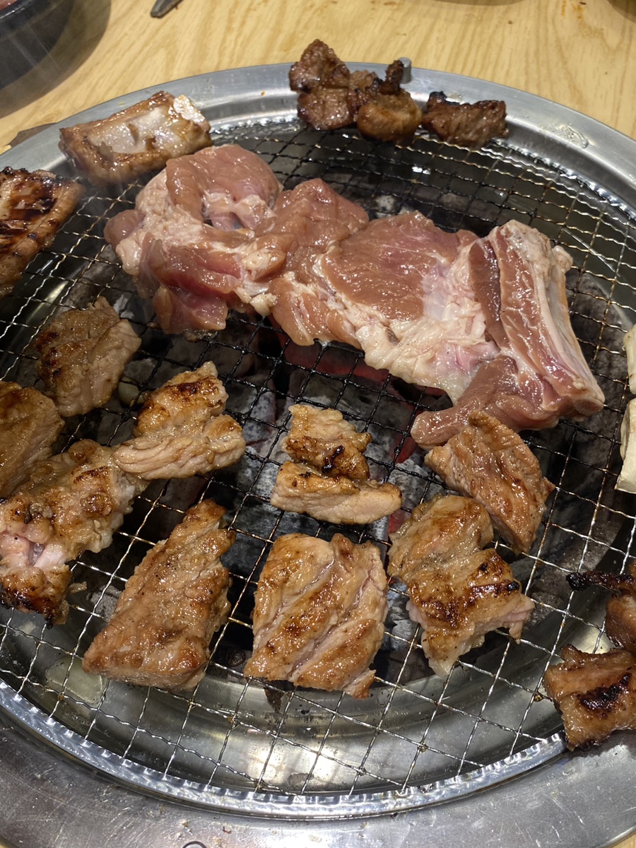 부자돼지숯불갈비 이미지