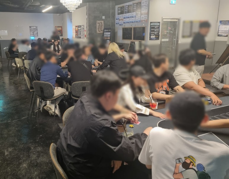 파이널나인홀덤펍전주 이미지