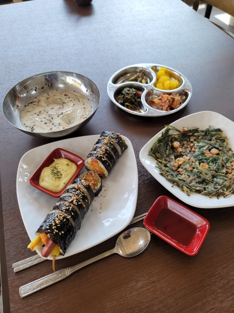 어맘김밥칼제비전 이미지