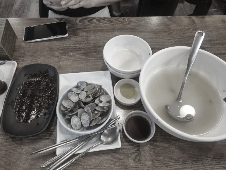 고향집 옛날 칼국수 이미지