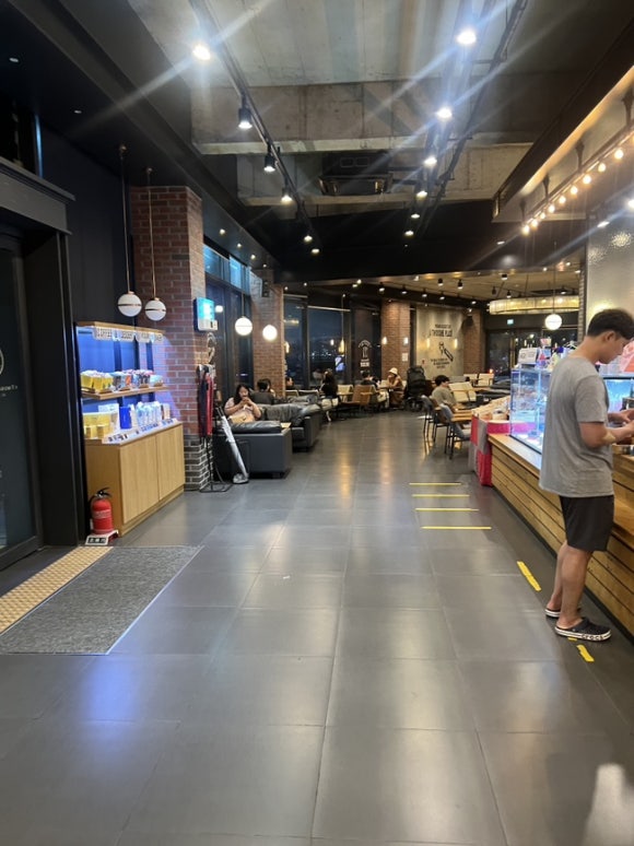 투썸플레이스귀산점 이미지