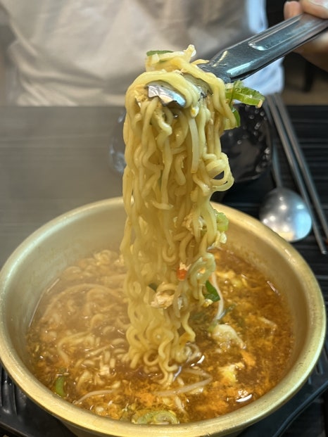 꽃돼지숯가마 이미지