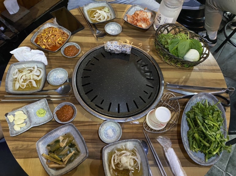 우잡고 돈잡고 이미지
