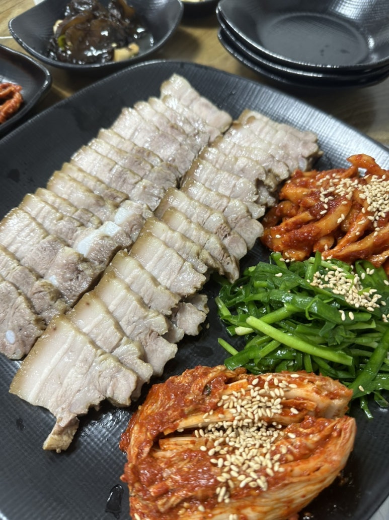 중리보쌈 이미지