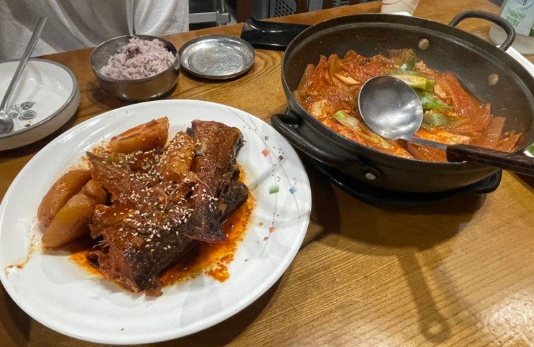 안채 대표 사진
