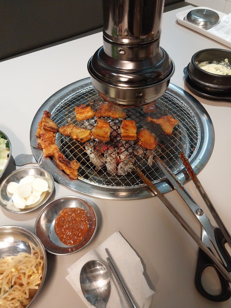 홍고추장삼겹살 이미지