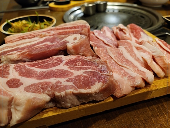강변삼겹살 이미지