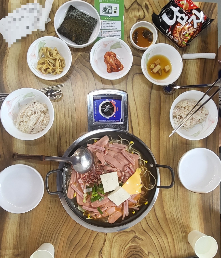 홍고집부대찌개 이미지