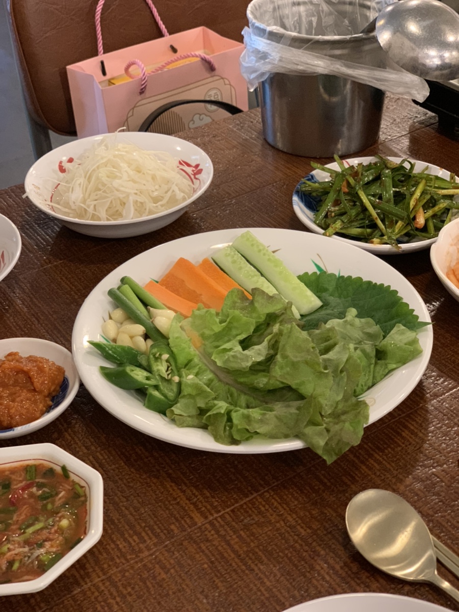 삼가족발 이미지