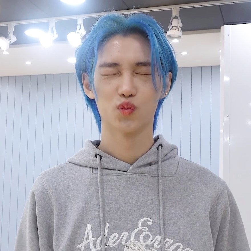 위크스테이 이미지