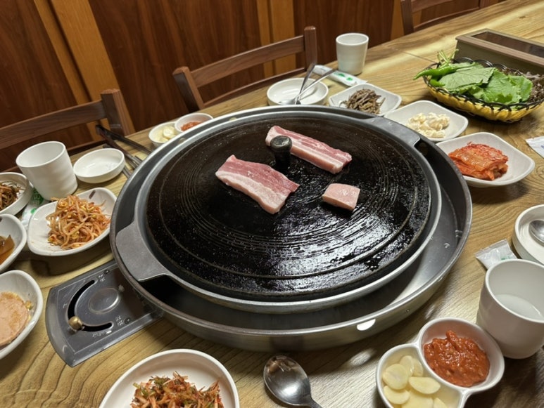고향맛돈 이미지
