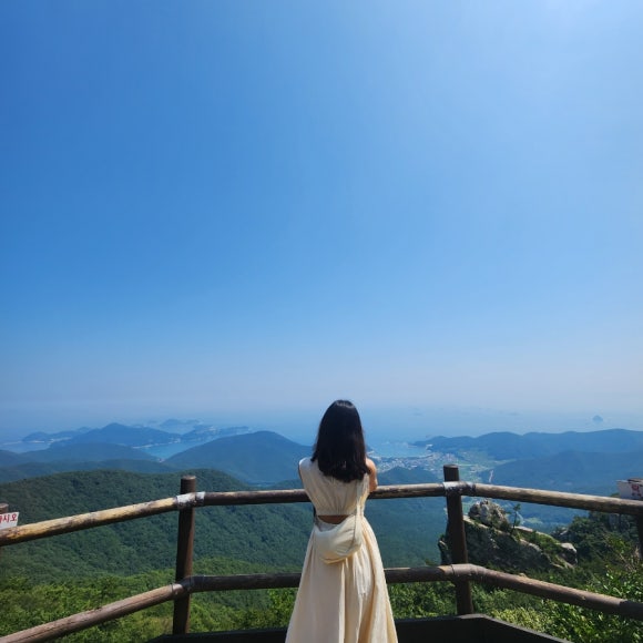 바다위산아래산장 이미지