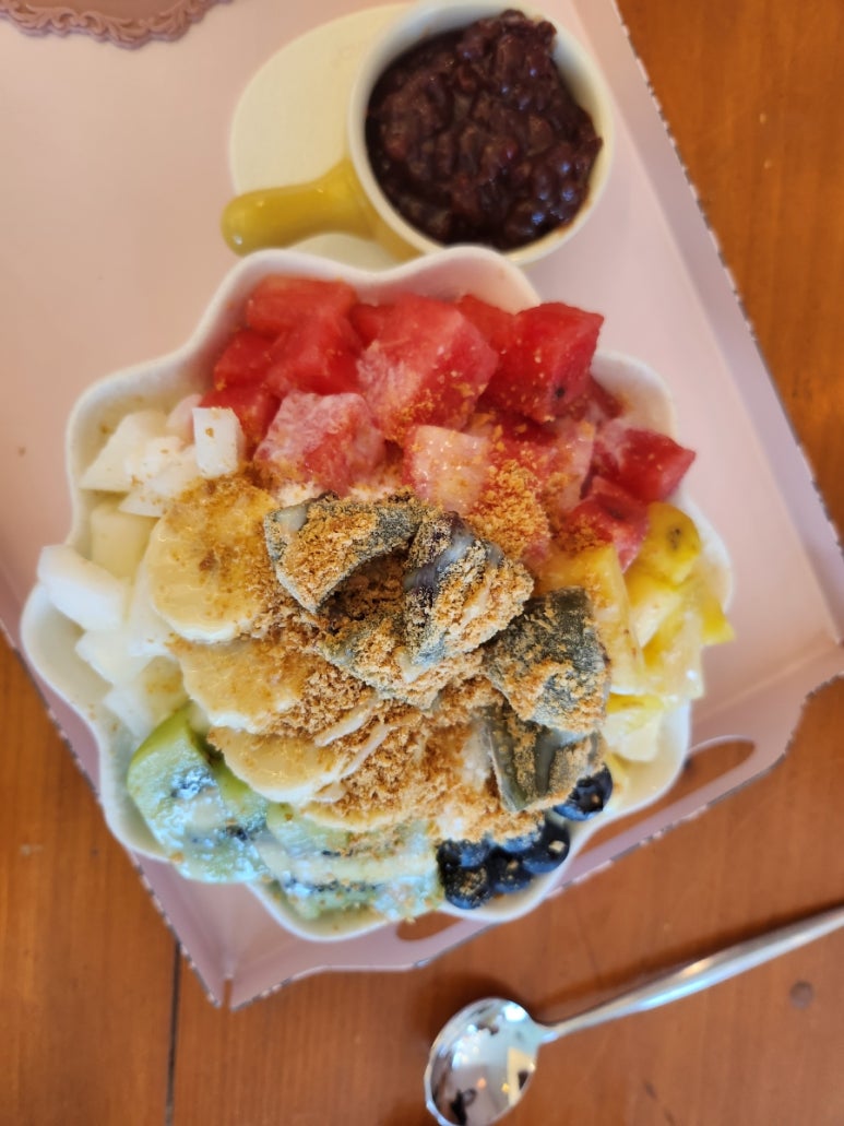 카페이스트힐 이미지