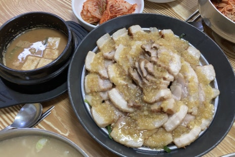 홍천향족발 이미지