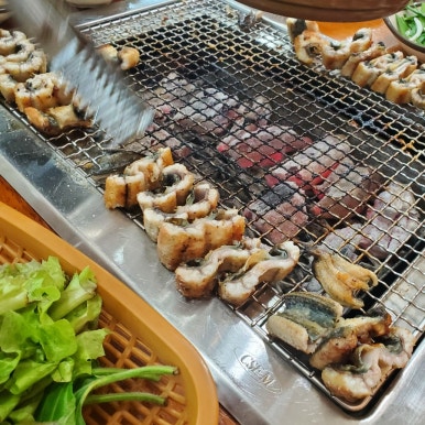 명가민물장어참숯불즉석구이 이미지