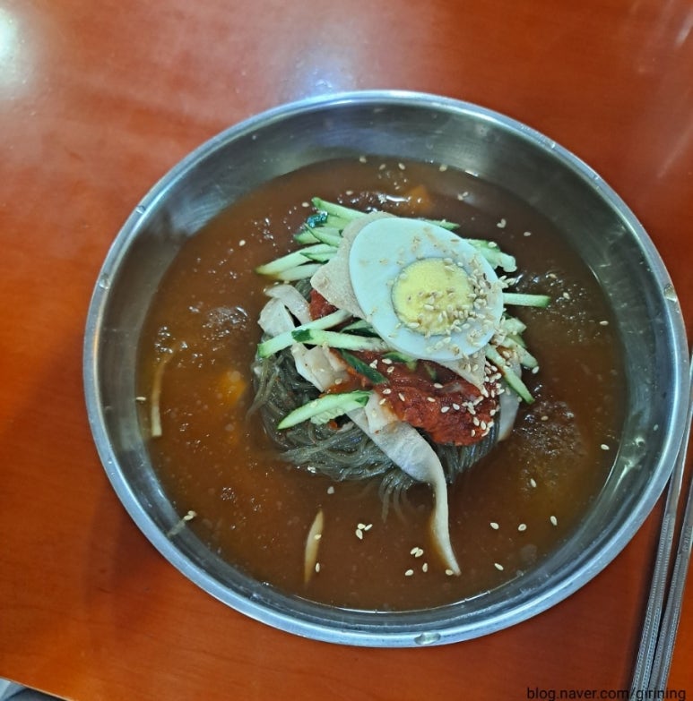 윤동균한방쑥면 이미지