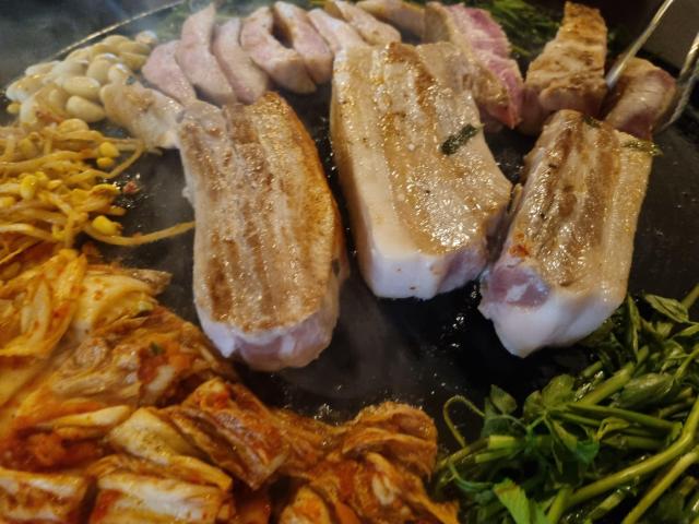 대박솥뚜껑삼겹살 이미지