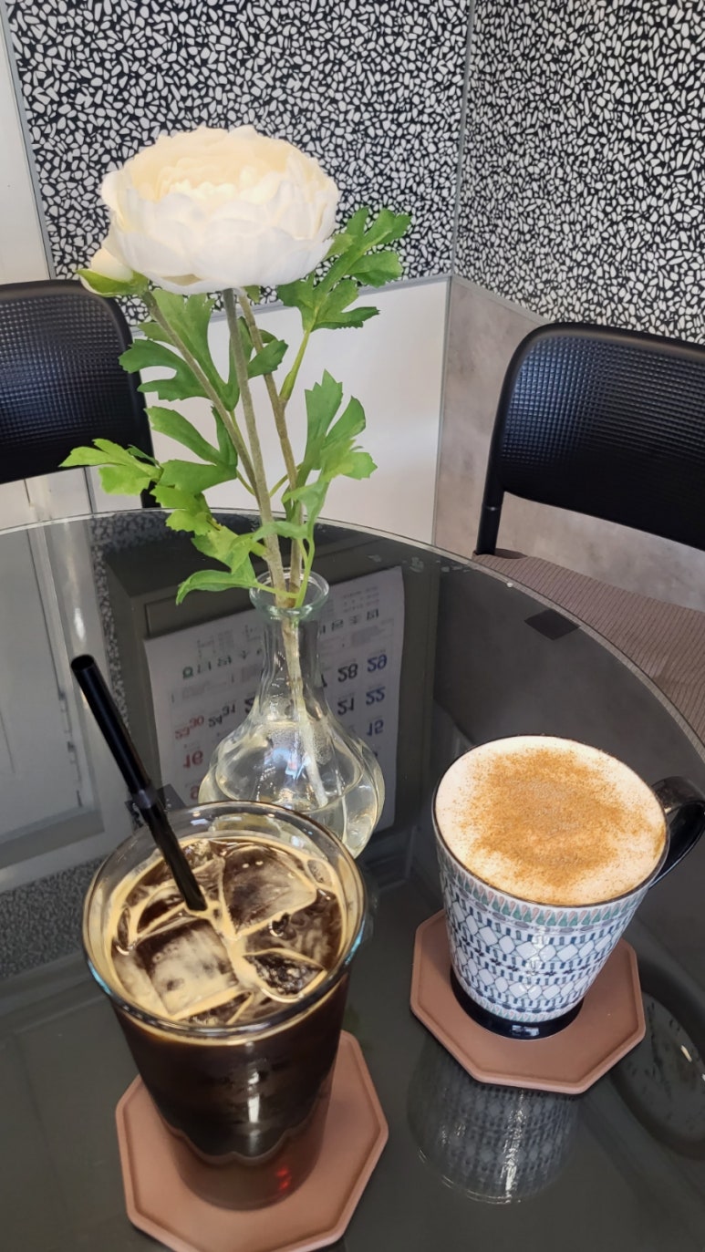 윤스커피 이미지